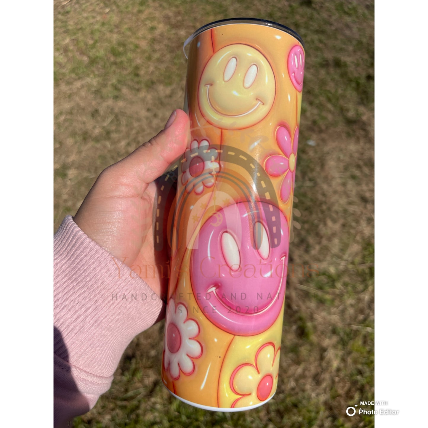 3D Retro - Carita Feliz & Flores