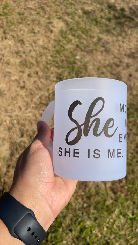 She is me. I am she - Esmerilado